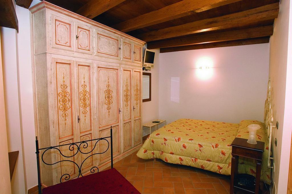B&B La Torretta Sul Borgo Grottammare Bilik gambar